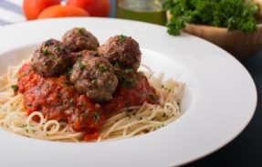 Classic-Spaghetti-&-Meatballs