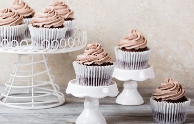 Ice-cream-stuffed-chocolate-cupcakes